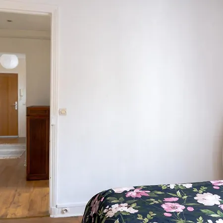 Calm Apt Near Montmartre *
